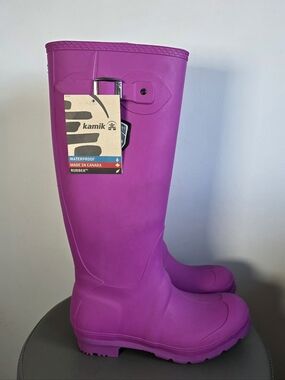 Kamik Women’s Waterproof Rubber Rain Boots Pink Made In Canada Size 8 Tall